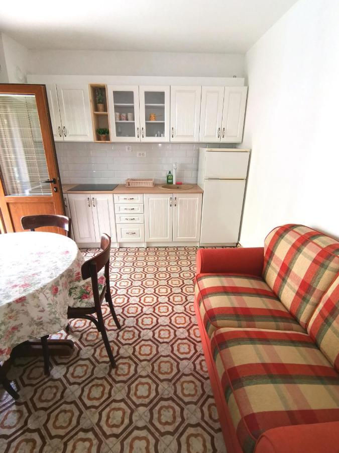 Apartments Maris Garden Petrovac Eksteriør billede